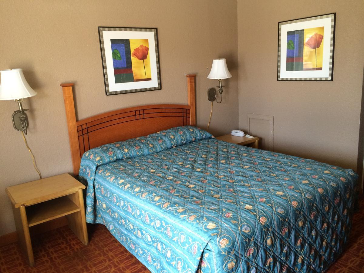 Lake Shore Motel Mannford Экстерьер фото